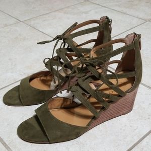 Franco Sarto wedges